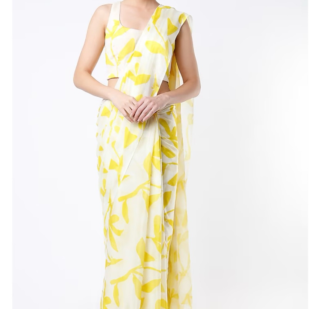 Koai Yellow and White Chiffon Printed Saree Set 💛